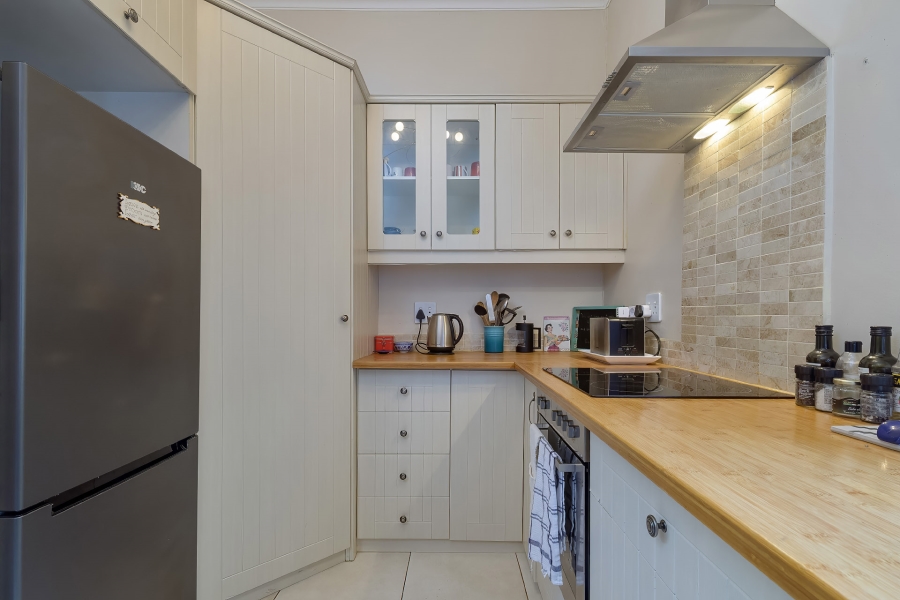 2 Bedroom Property for Sale in Claremont Western Cape